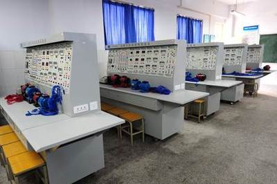 信息工程學院 聚焦工業(yè)控制計算機及系統(tǒng)制造的專業(yè)殿堂